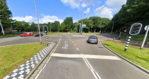 Kruising Taxandriëbaan, Rueckertbaan en Dongenseweg.